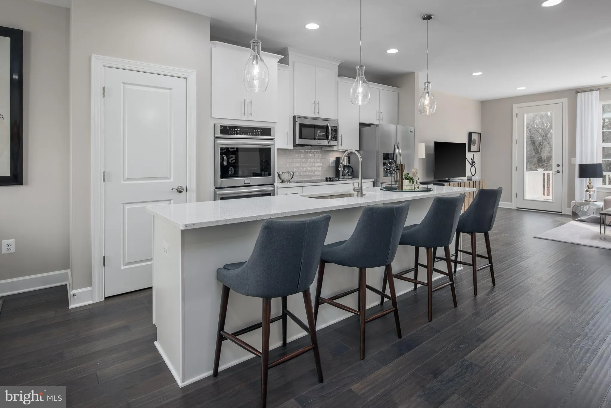 8925 QUEENSFERRY ROAD, Manassas, VA 20112