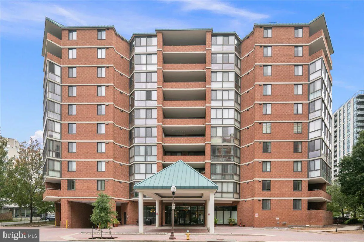 1001 RANDOLPH STREET, Arlington, VA 22201