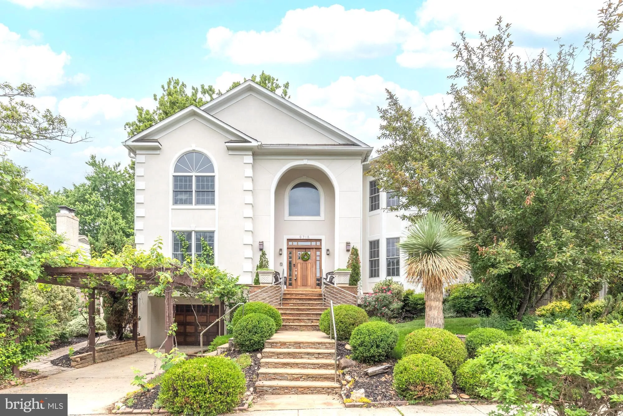 9715 SINGLETON DRIVE, Bethesda, MD 20817