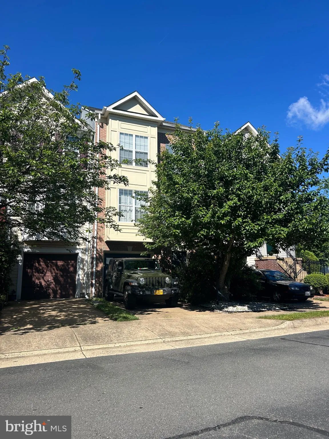 9002 FALCON GLEN COURT, Bristow, VA 20136