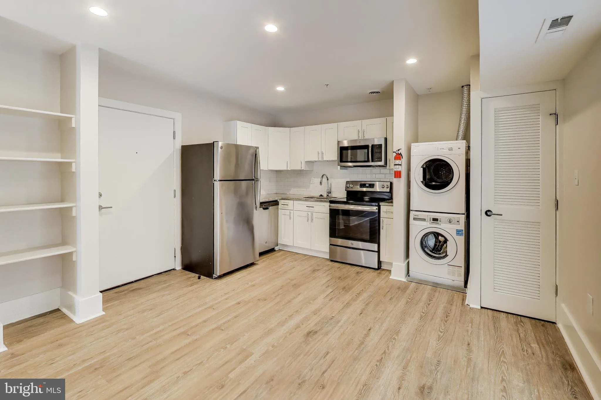 1904 IRVING STREET, Washington, DC 20018