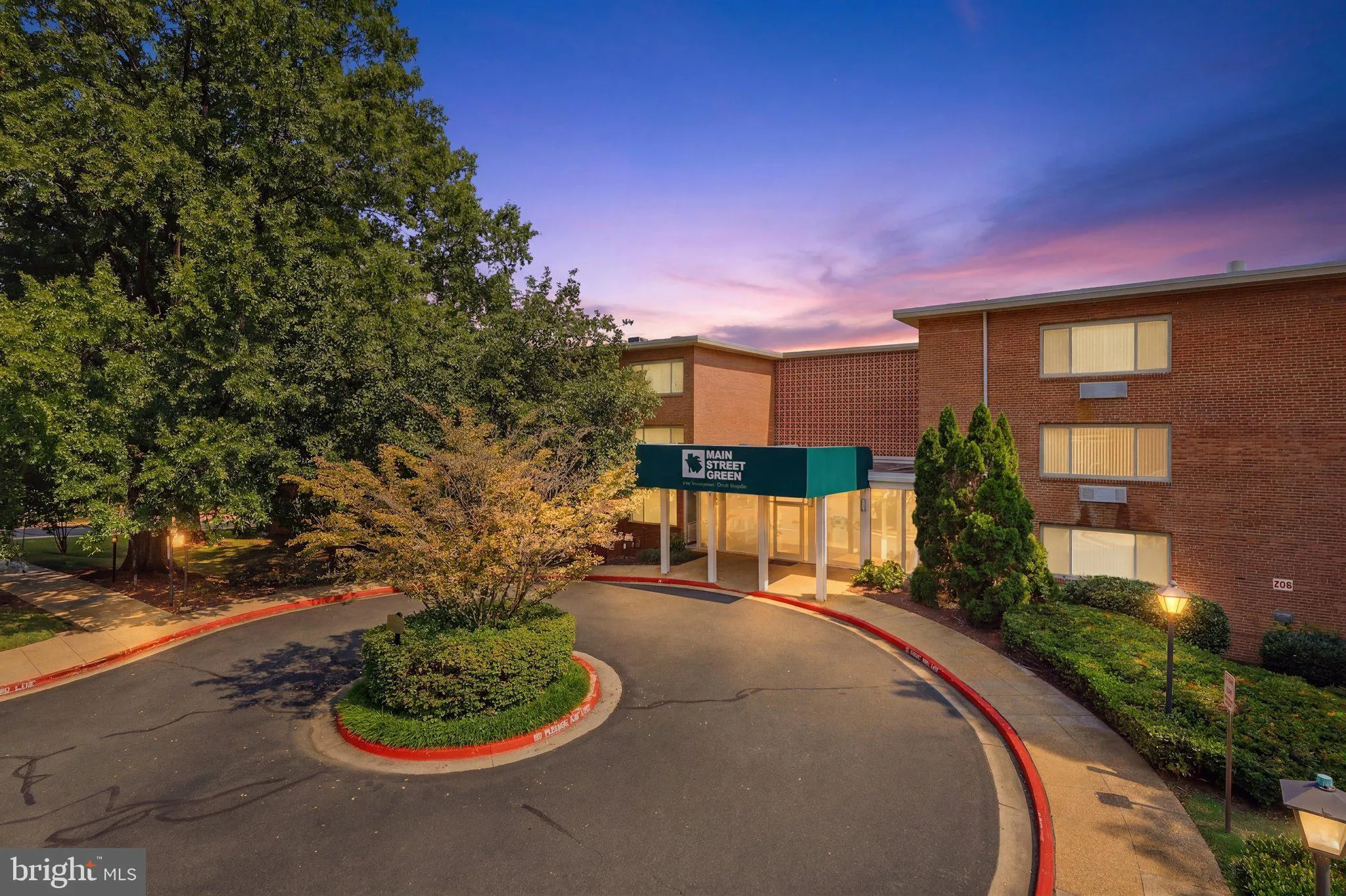 10570 MAIN STREET, Fairfax, VA 22030