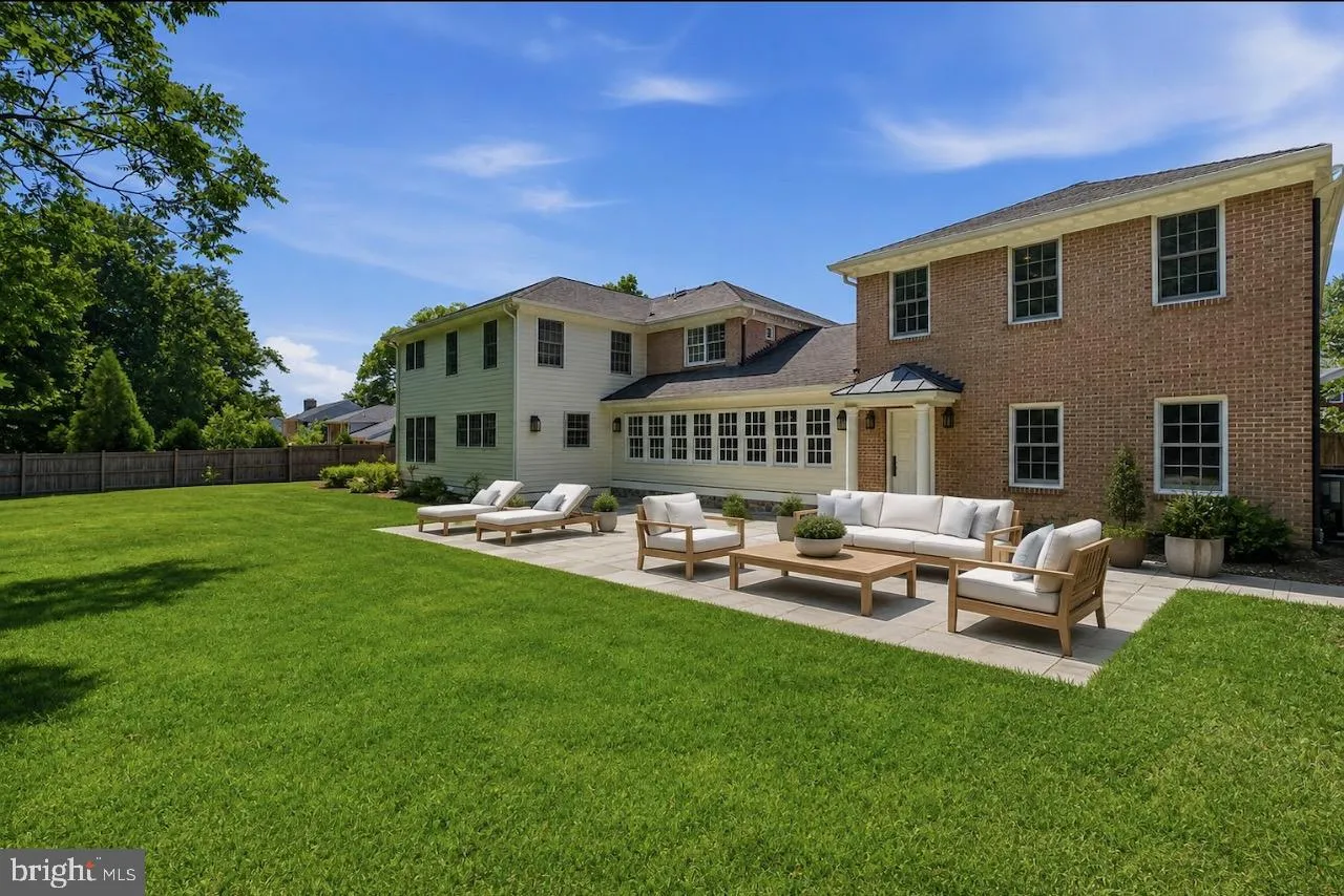 1337 KINGSTON AVENUE, Alexandria, VA 22302