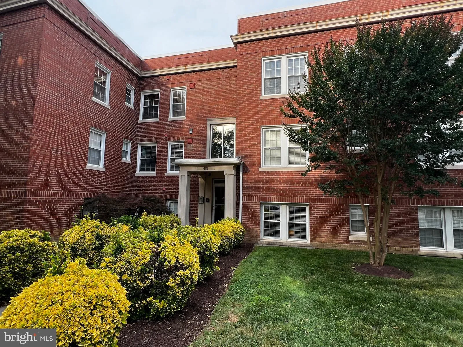 401 COMMONWEALTH AVENUE, Alexandria, VA 22301