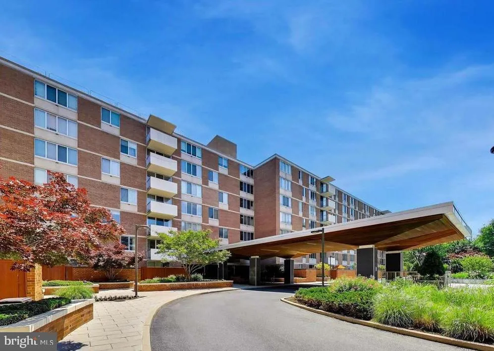 2939 VAN NESS STREET, Washington, DC 20008