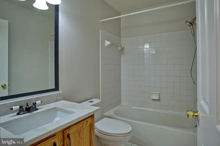 6285 Clay Pipe Court, Centreville, VA 20121