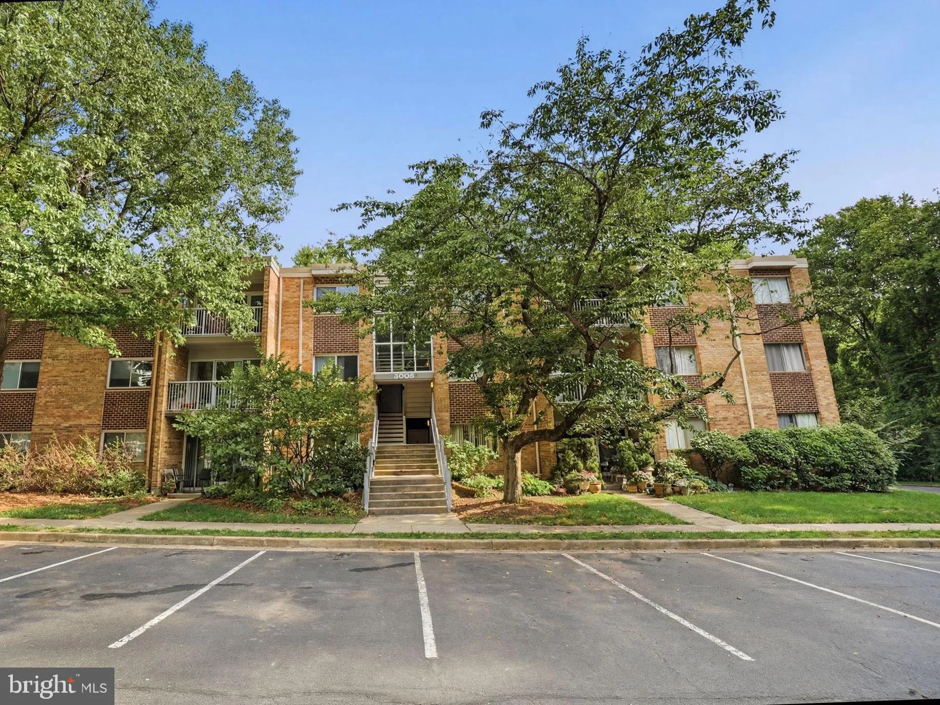 8003 CHANUTE PLACE, Falls Church, VA 22042