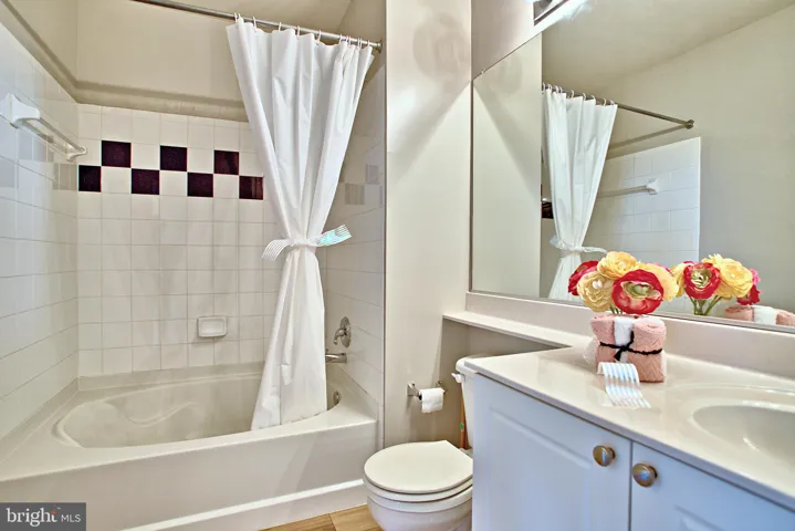 9486 Virginia Center Boulevard, Vienna, VA 22181