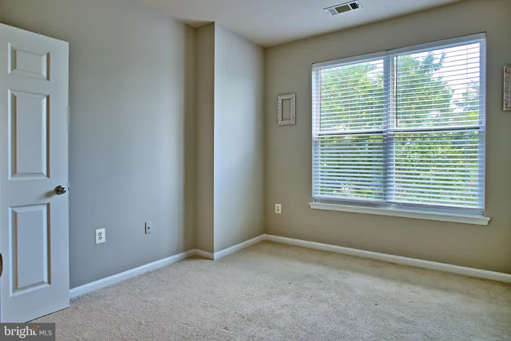 9486 Virginia Center Boulevard, Vienna, VA 22181