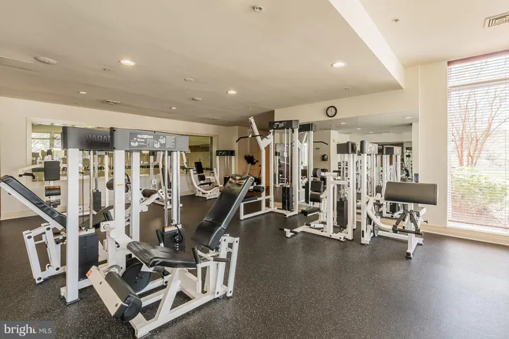 9486 Virginia Center Boulevard, Vienna, VA 22181