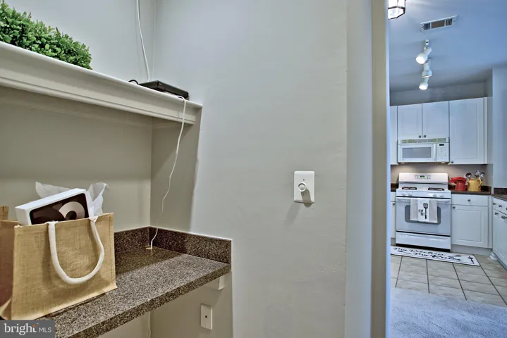 9486 Virginia Center Boulevard, Vienna, VA 22181