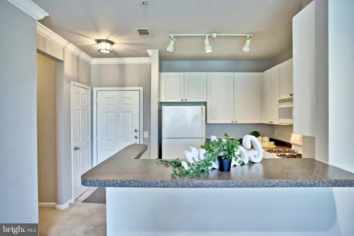 9486 Virginia Center Boulevard, Vienna, VA 22181