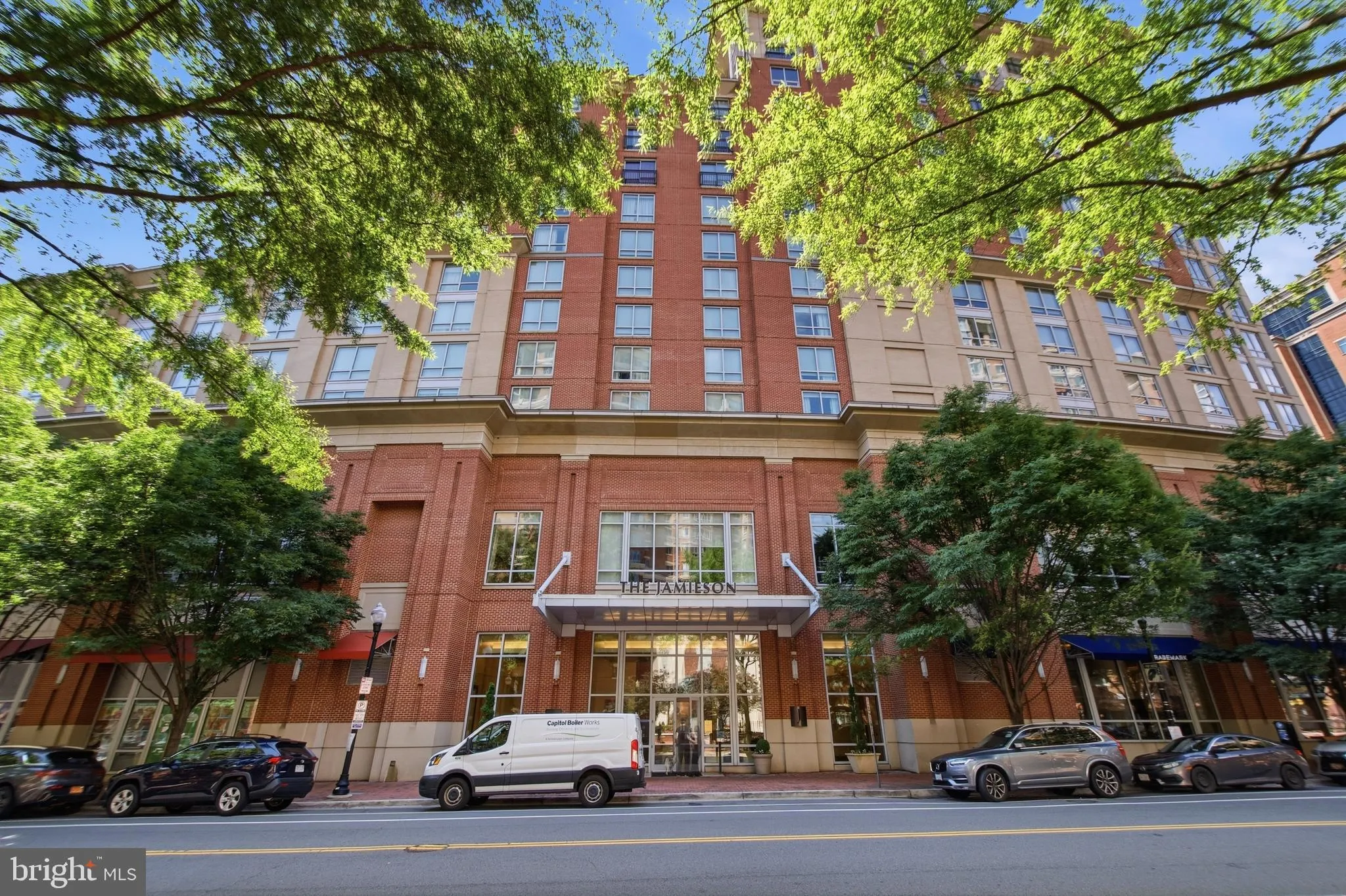 2050 JAMIESON AVE, Alexandria, VA 22314
