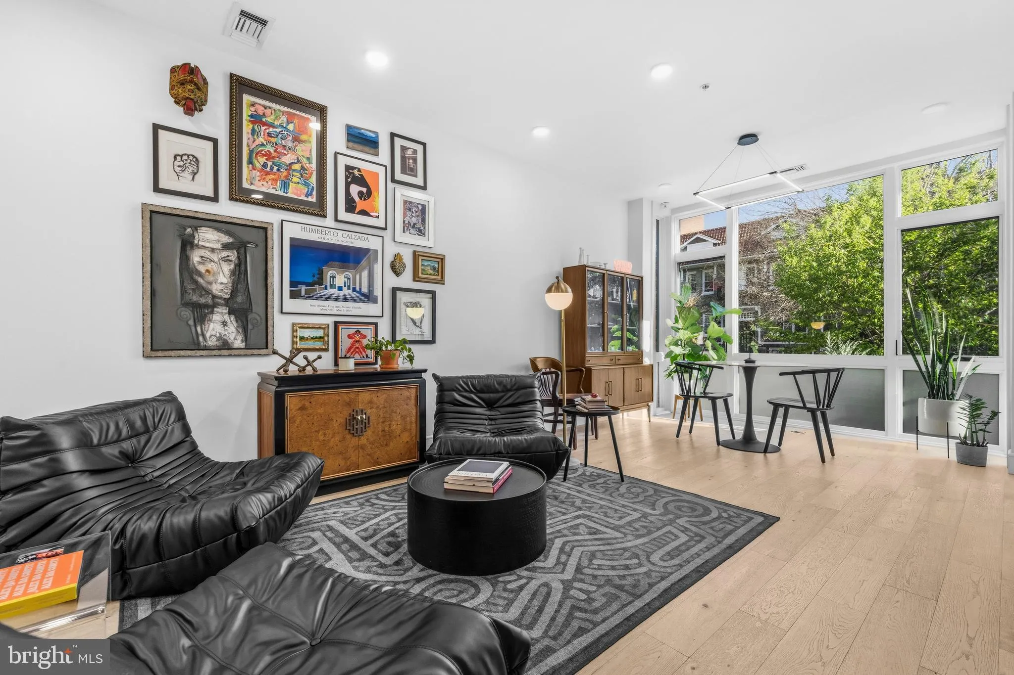 1729 T STREET, Washington, DC 20009