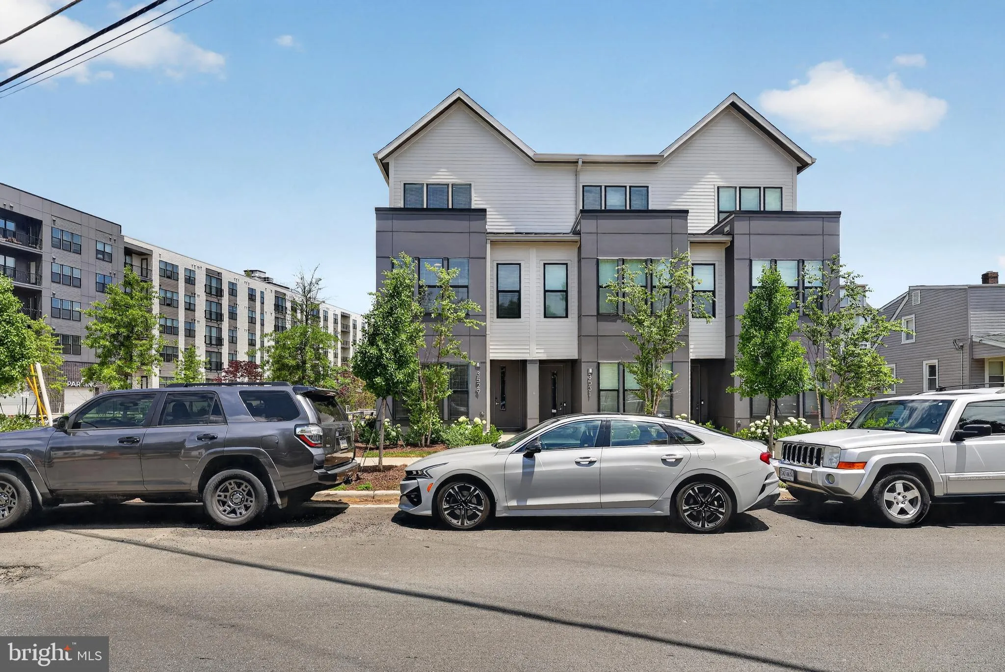 5851 COLUMBIA PIKE, Baileys Crossroads, VA 22041