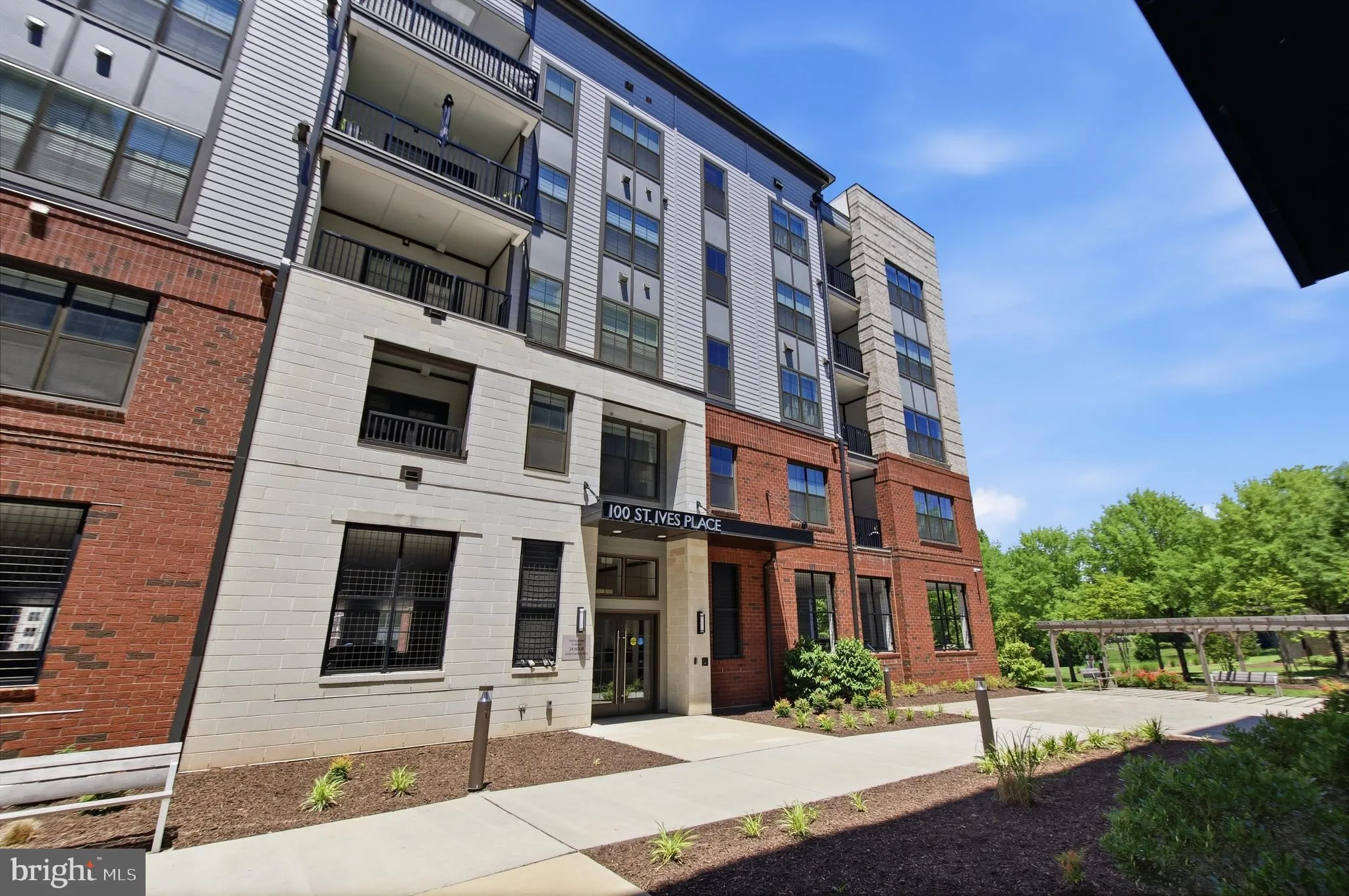 100 SAINT IVES PLACE, Oxon Hill, MD 20745