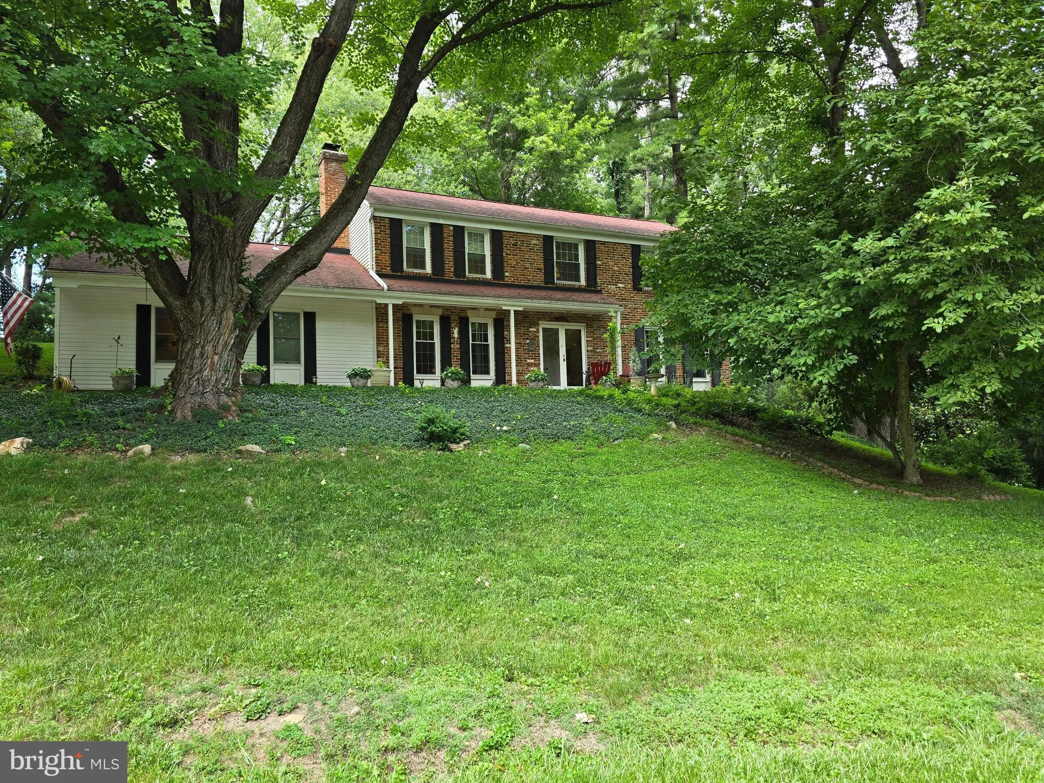 16601 BRIARDALE ROAD, Rockville, MD 20855