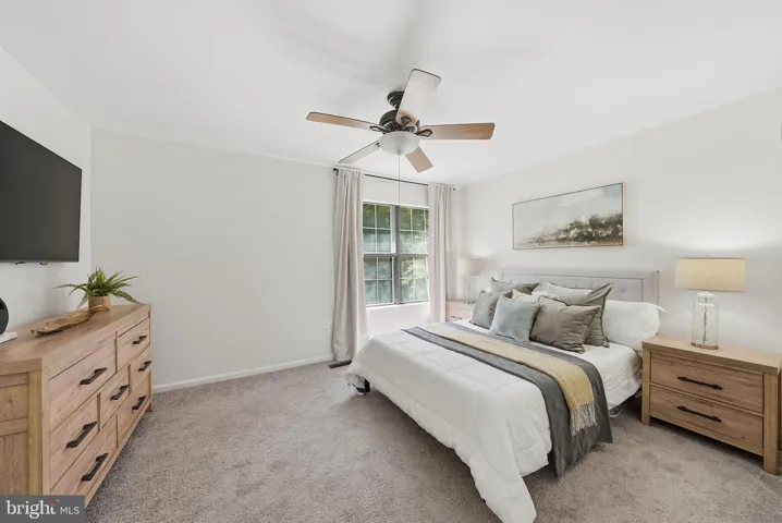 10243 Roberts Common Ln, Burke, Virginia 22015