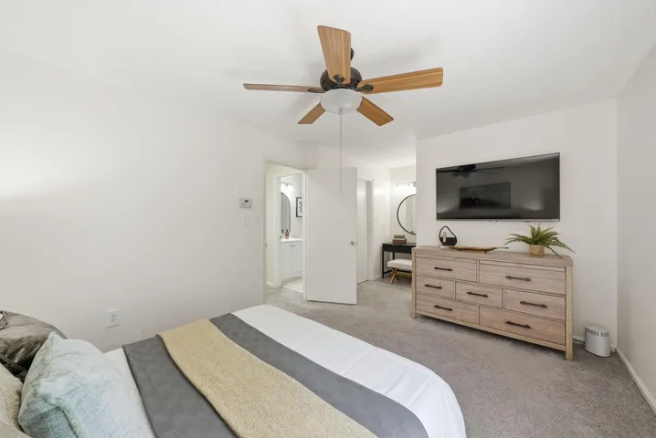 10243 Roberts Common Ln, Burke, Virginia 22015