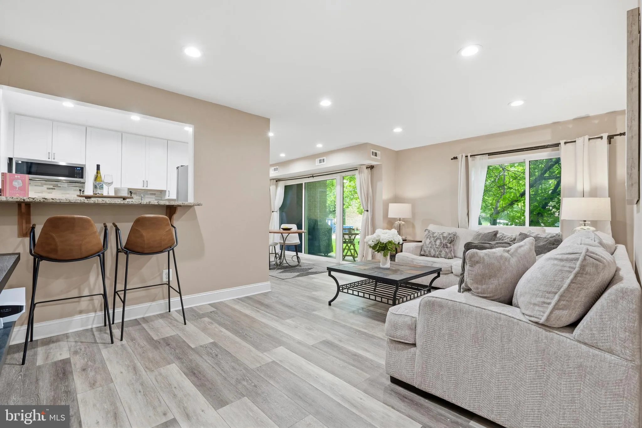2907 CHARING CROSS ROAD, Falls Church, VA 22042