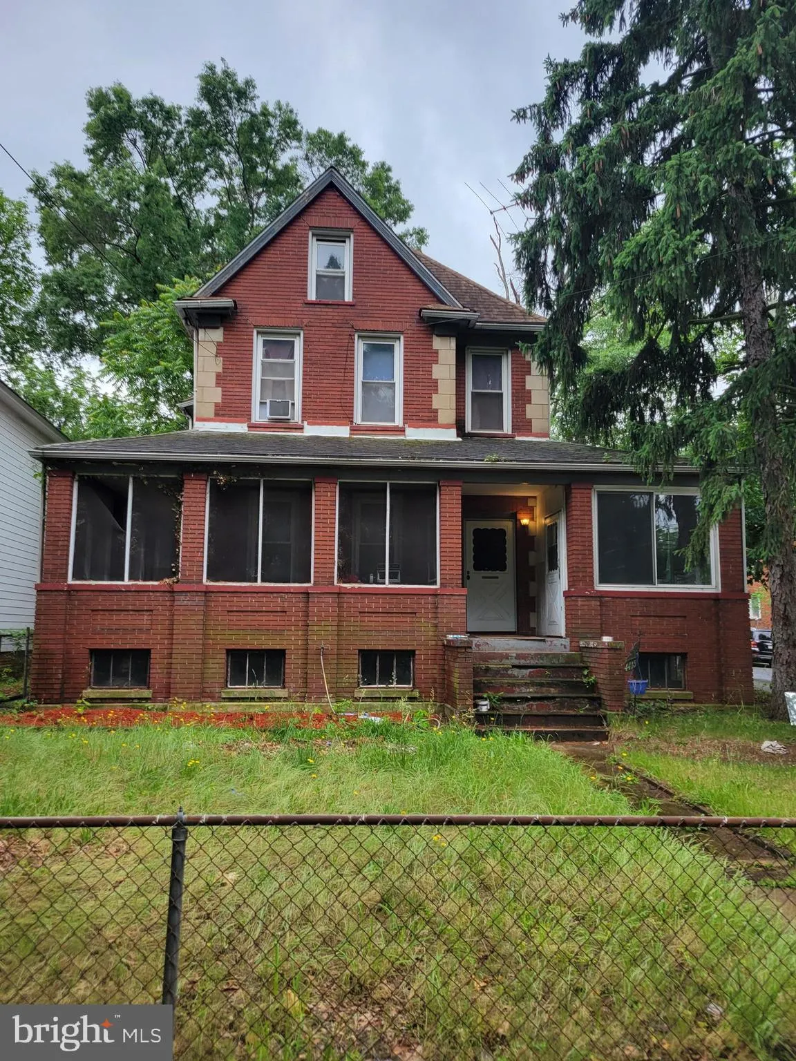 4415 ORD STREET, Washington, DC 20019