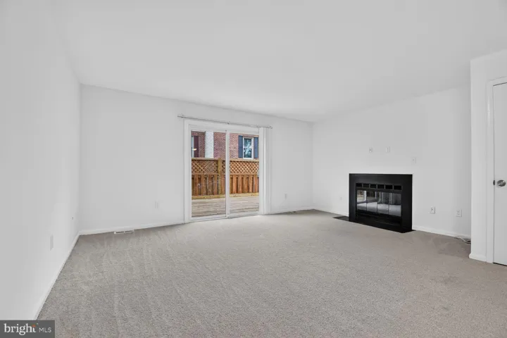 7589 Chrisland Cove, Falls Church, VA 22042