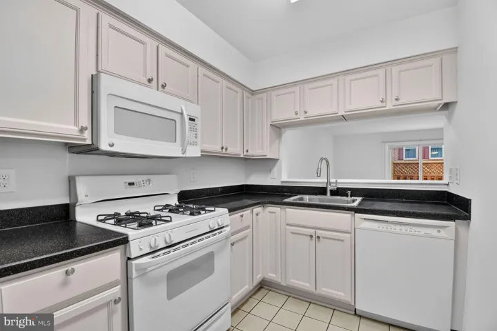 7589 Chrisland Cove, Falls Church, VA 22042