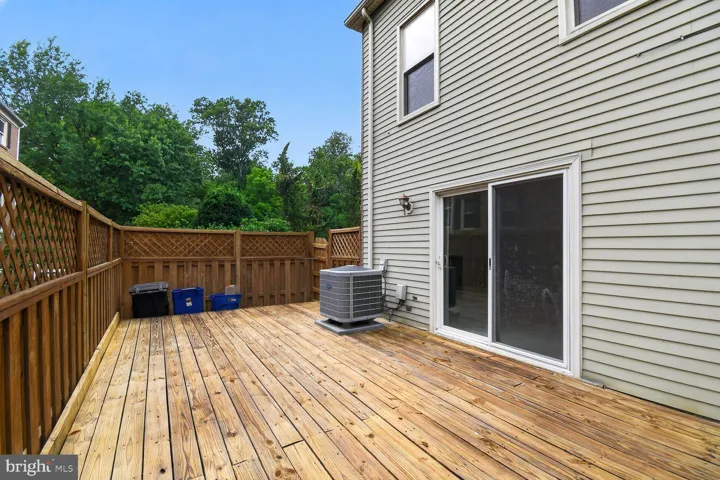 7589 Chrisland Cove, Falls Church, VA 22042