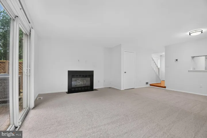 7589 Chrisland Cove, Falls Church, VA 22042