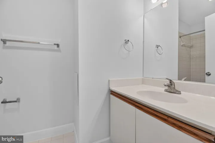 7589 Chrisland Cove, Falls Church, VA 22042