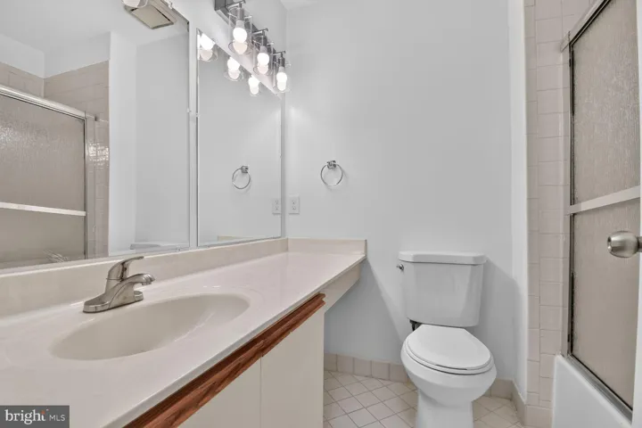 7589 Chrisland Cove, Falls Church, VA 22042