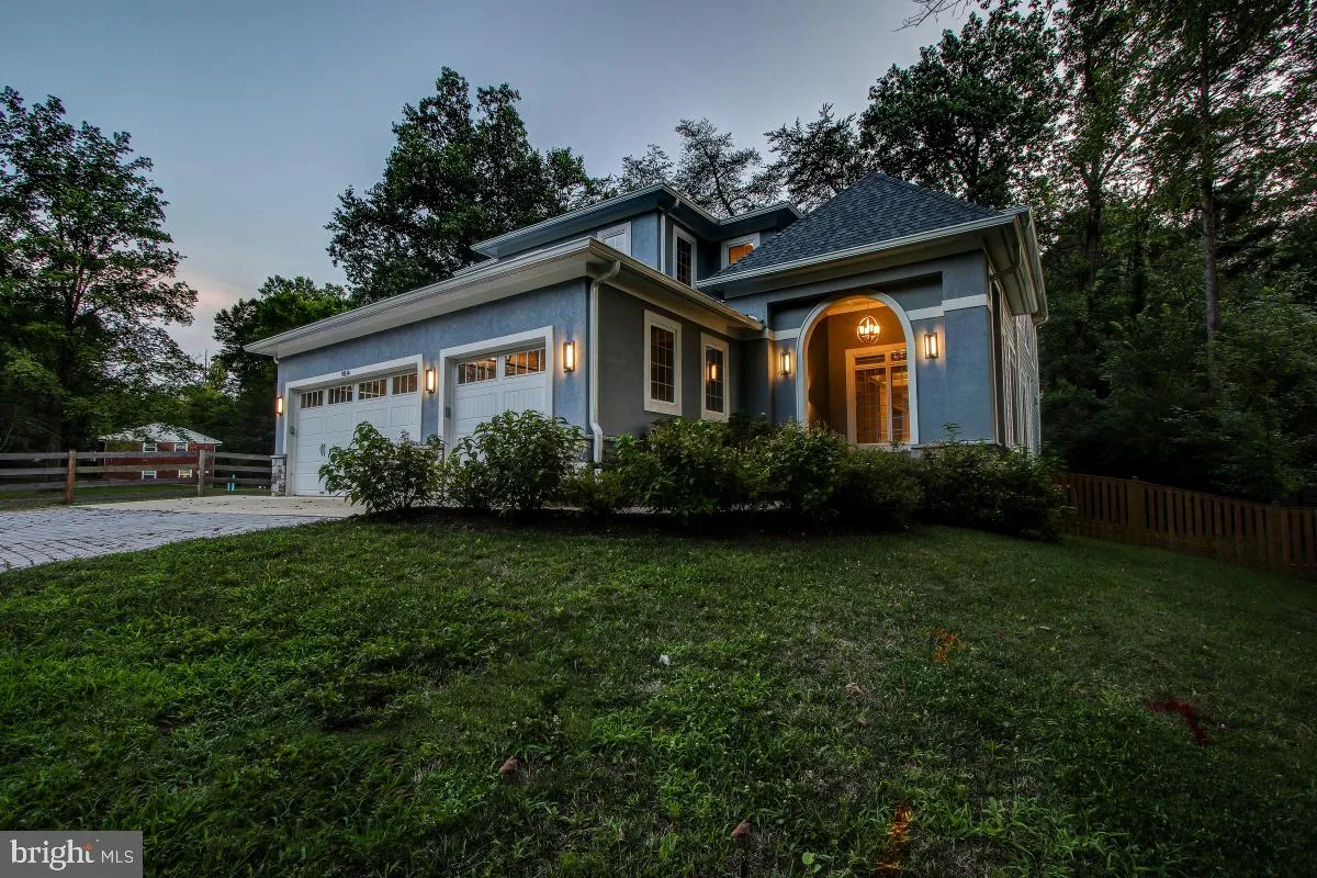 9814 FERNWOOD ROAD, Bethesda, MD 20817