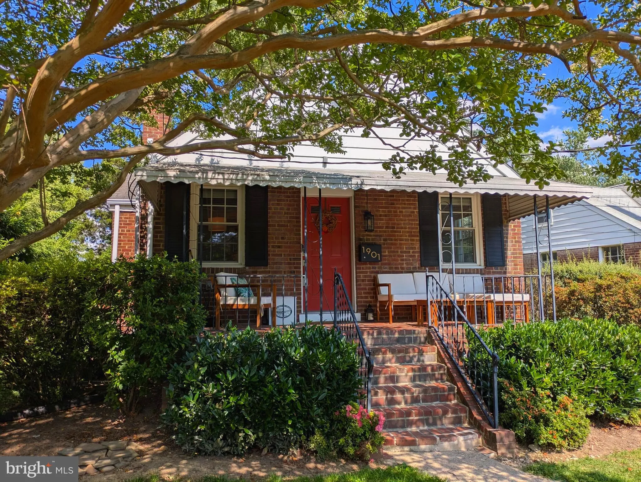 1901 SCROGGINS ROAD, Alexandria, VA 22302