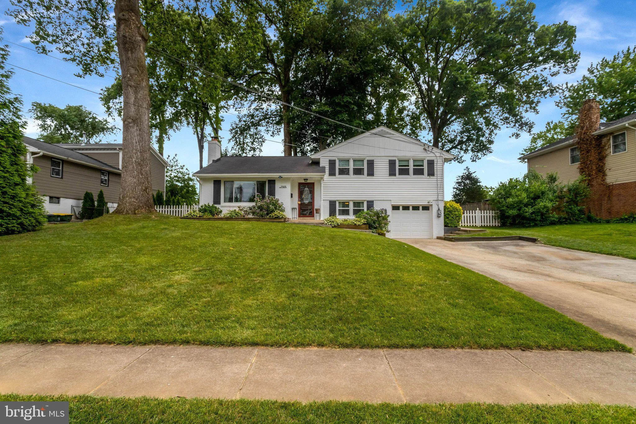 7505 HOGARTH STREET, Springfield, VA 22151