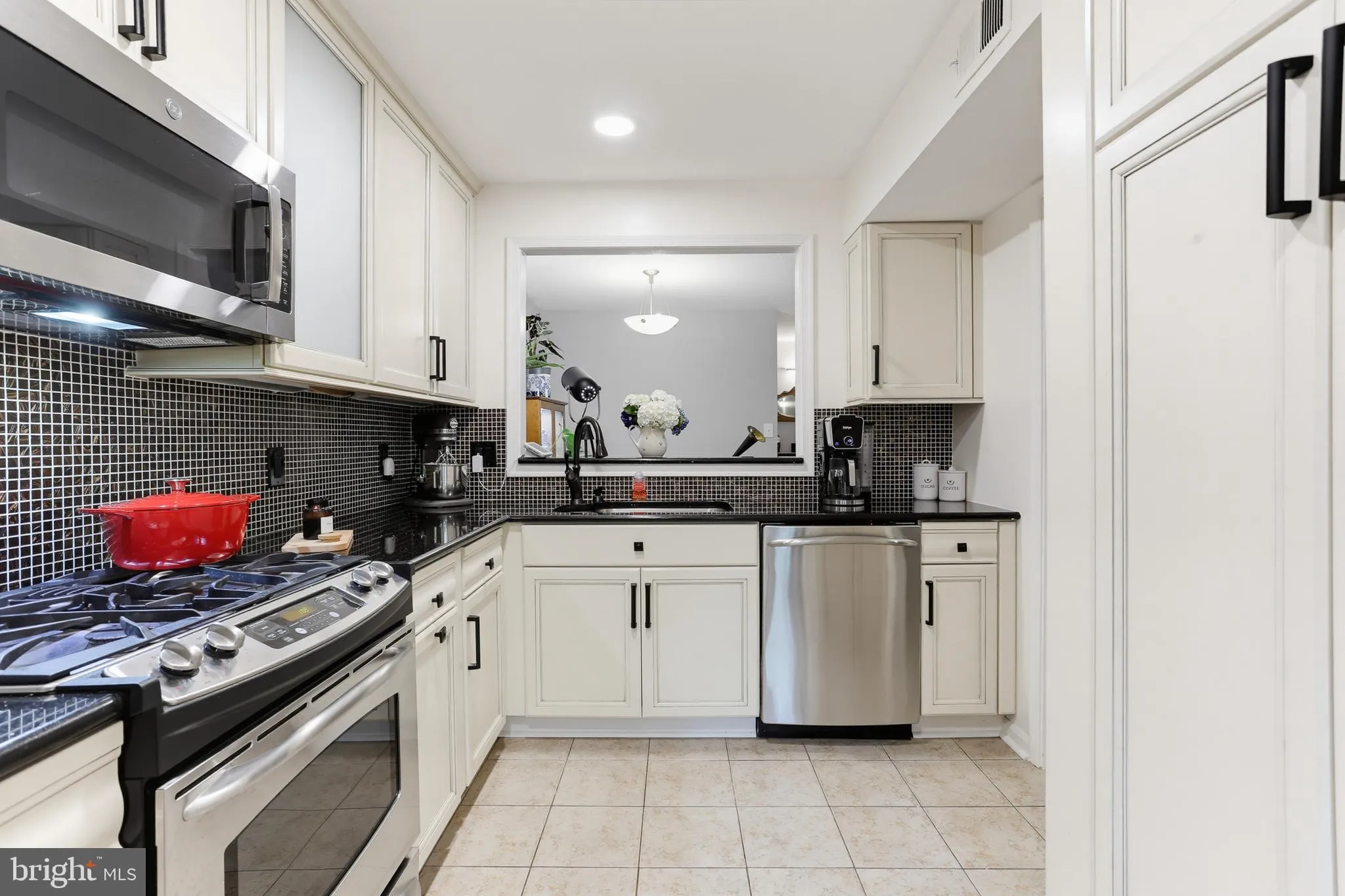 2205 HUNTERS RUN DRIVE, Reston, VA 20191