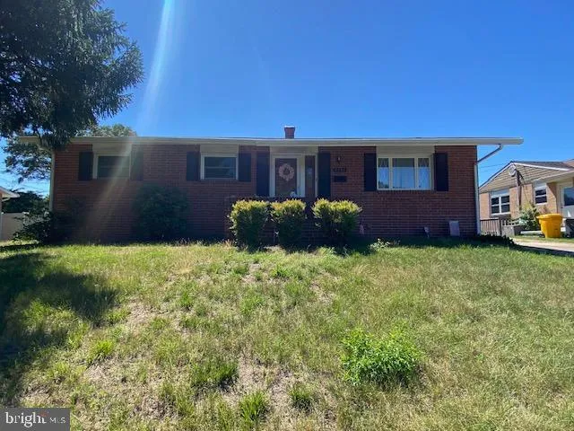 8252 CAMION ROAD, Pasadena, MD 21122