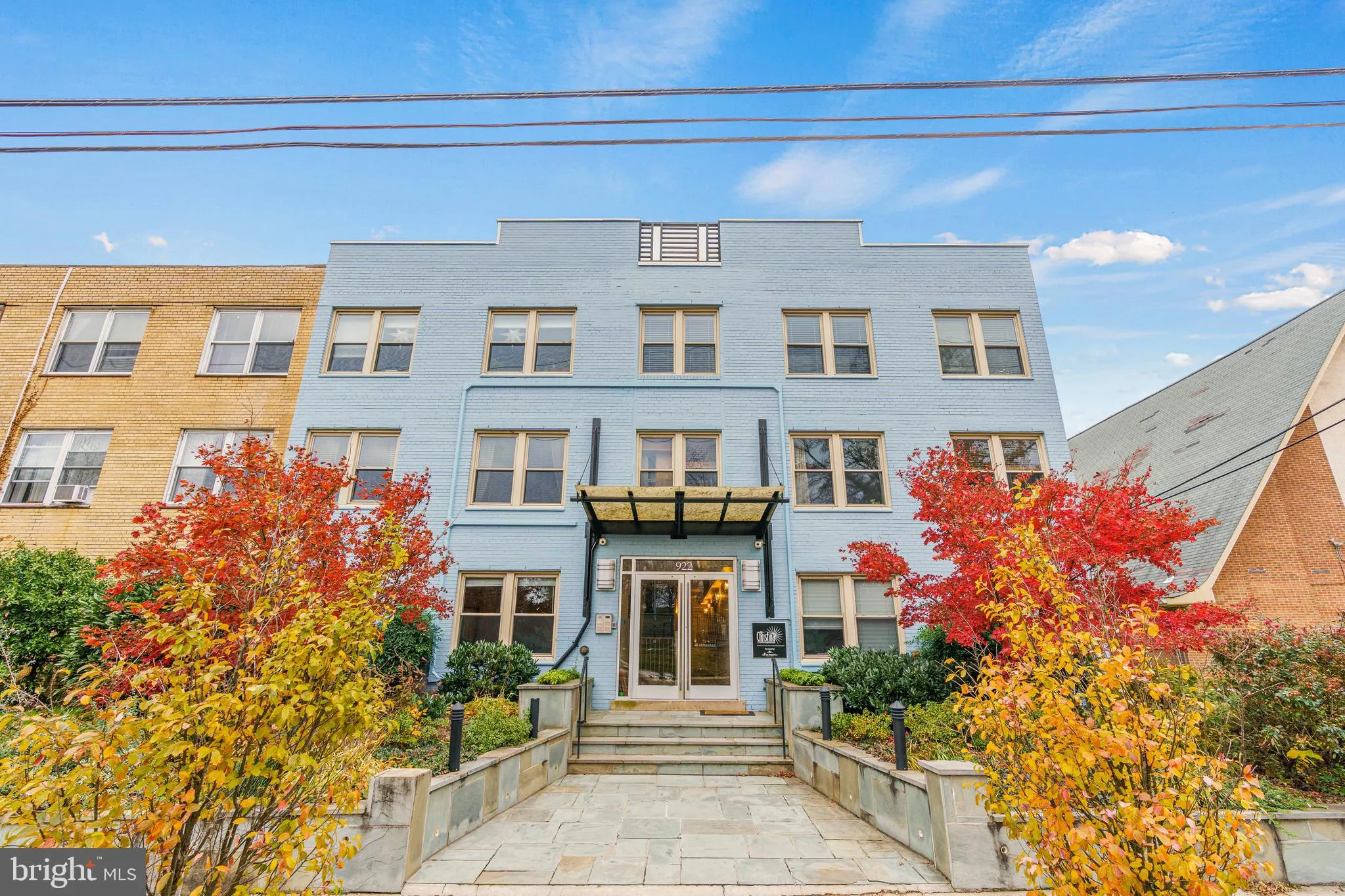 922 MADISON STREET, Washington, DC 20011