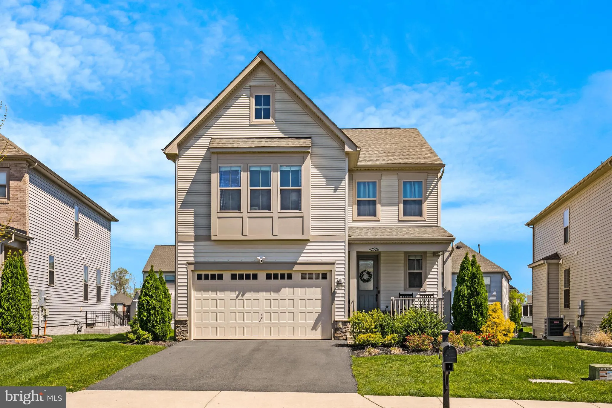 42526 OXFORD FOREST CIRCLE, Chantilly, VA 20152