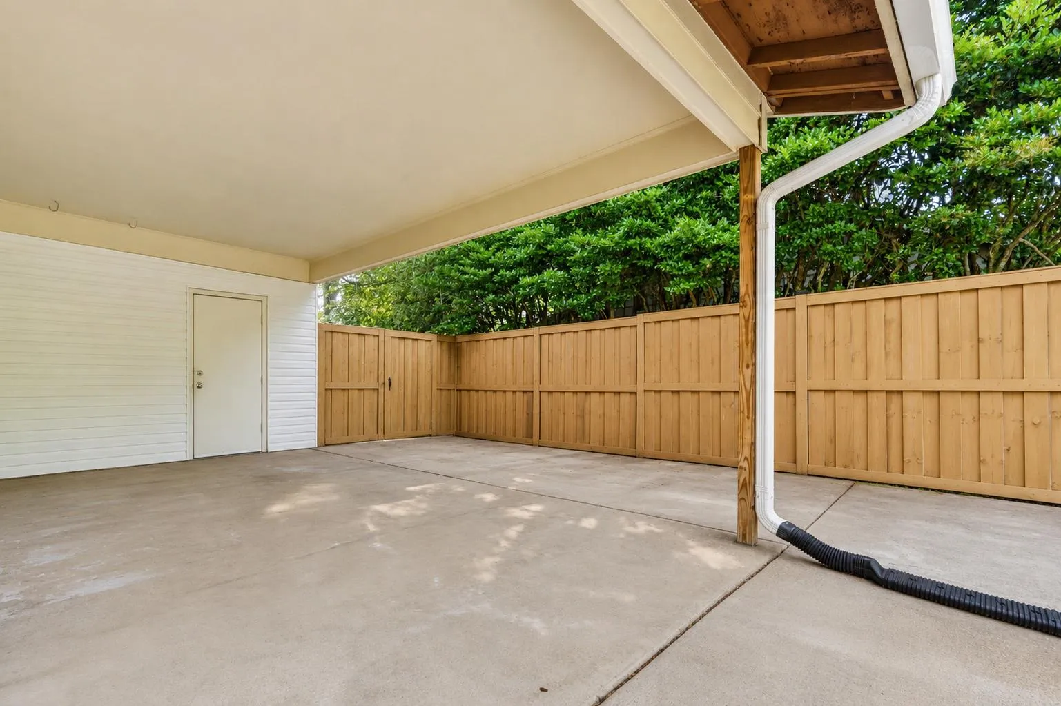 2410 PARKERS LANE, Alexandria, VA 22306