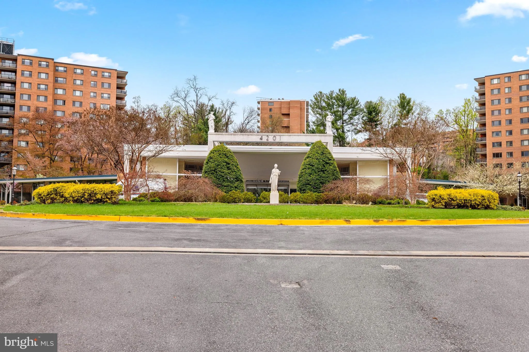 4201 CATHEDRAL AVENUE, Washington, DC 20016