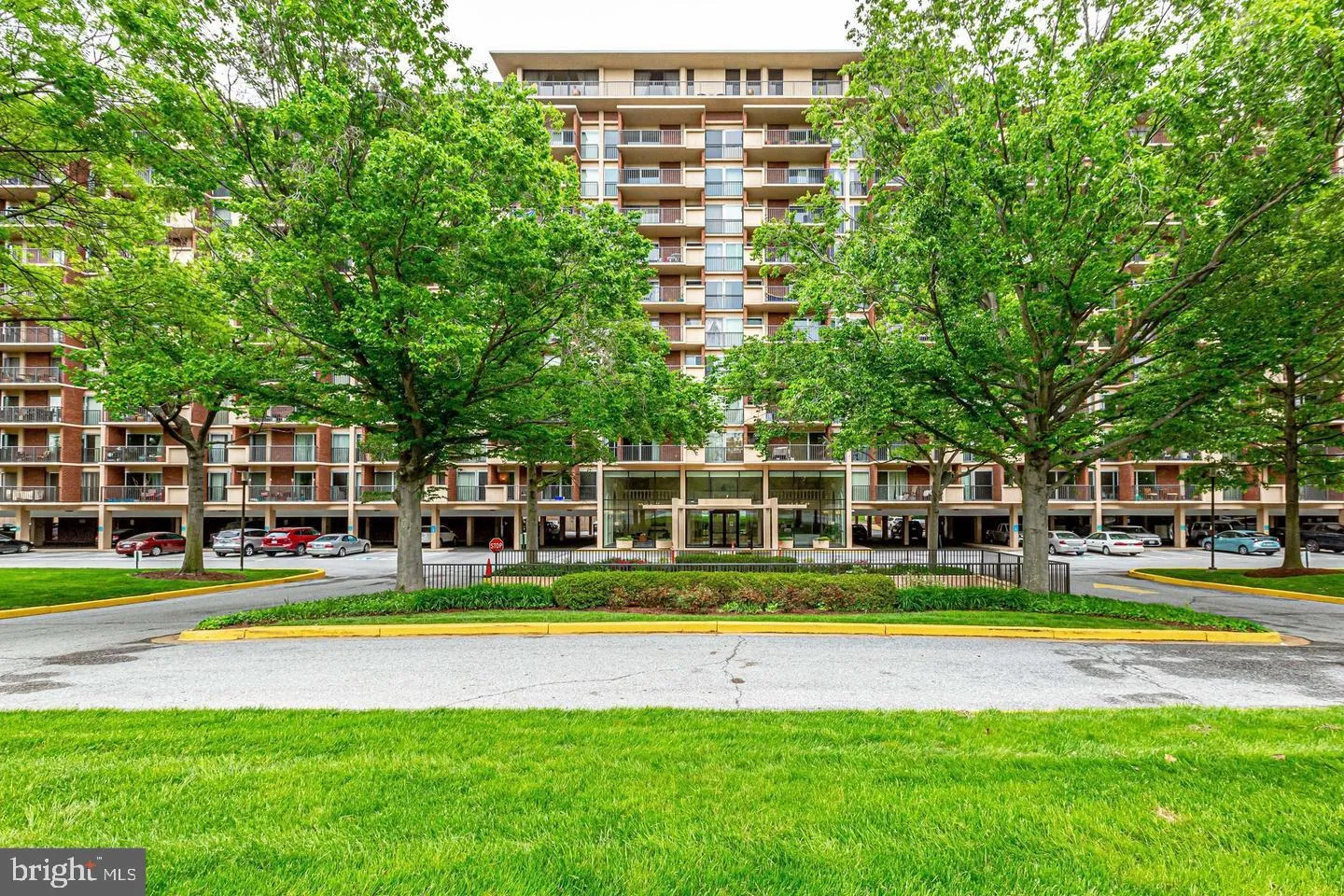 1300 ARMY NAVY DRIVE, Arlington, VA 22202