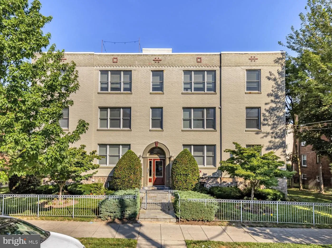 5040 1ST STREET, Washington, DC 20011