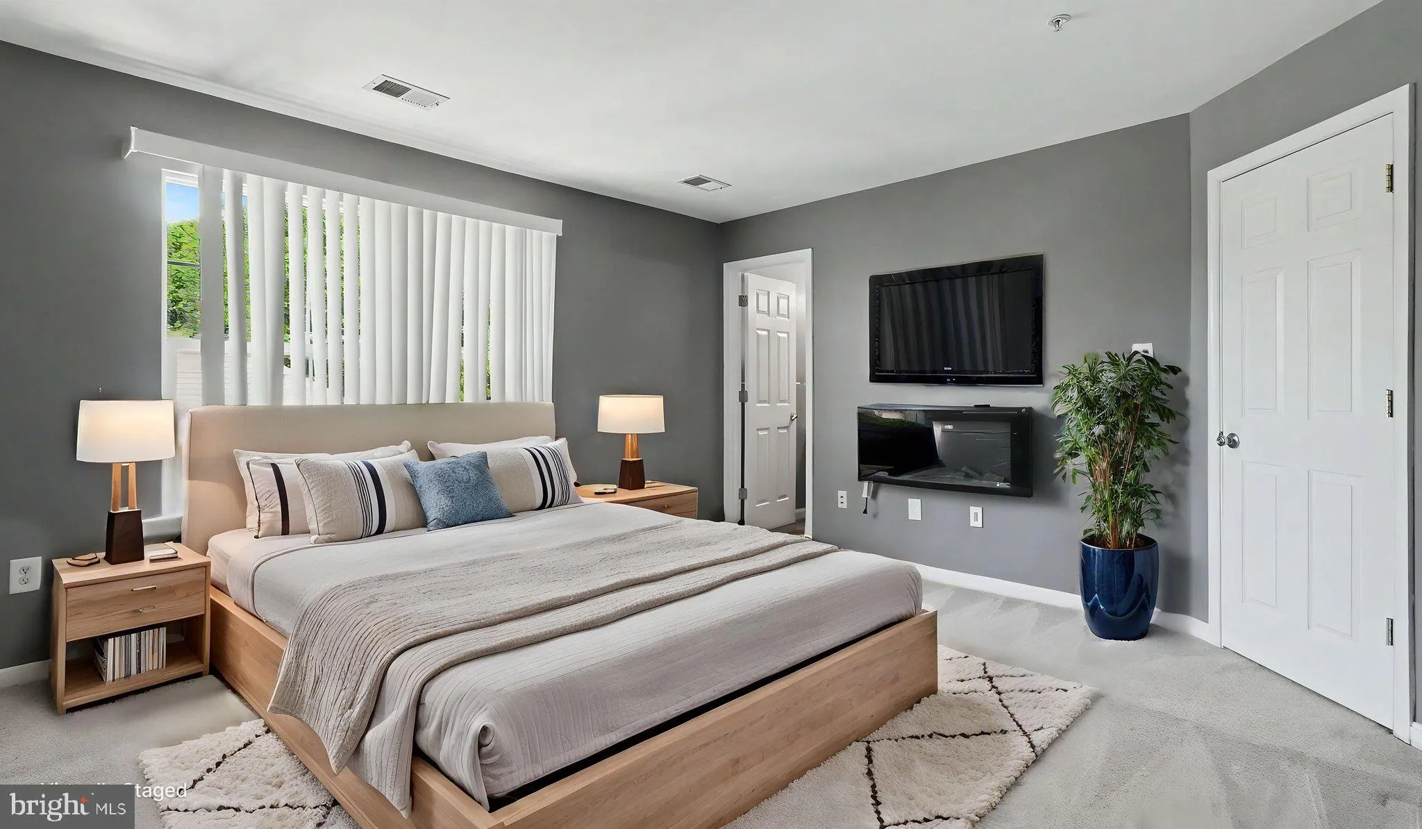 902 VAUXHALL, Hyattsville, MD 20785