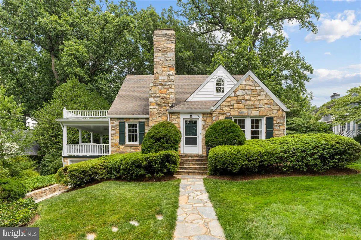 202 BUXTON ROAD, Falls Church, VA 22046