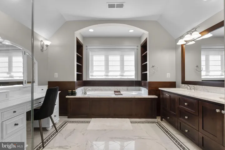 7602 Virginia Lane, Falls Church, VA 22043