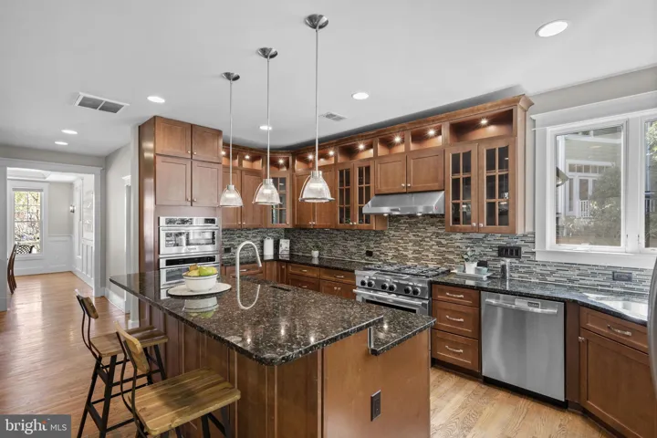 7602 Virginia Lane, Falls Church, VA 22043