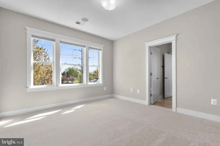 7602 Virginia Lane, Falls Church, VA 22043