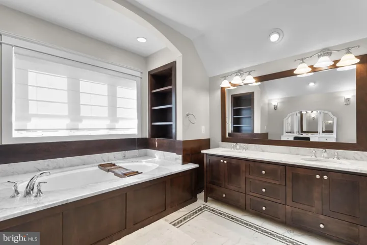 7602 Virginia Lane, Falls Church, VA 22043