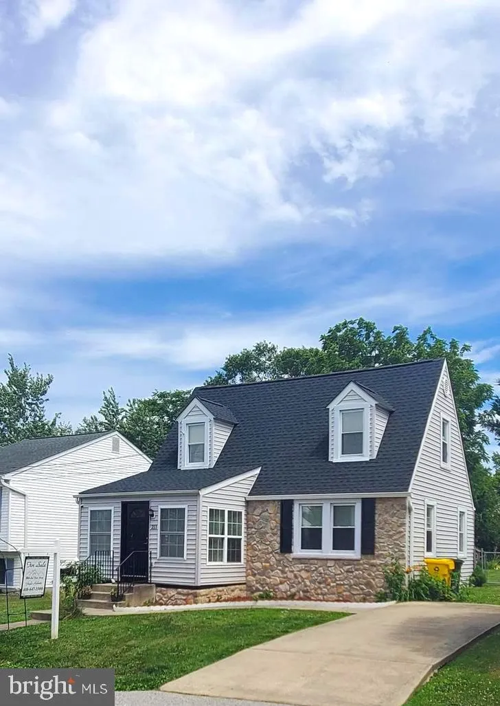 211 LAKE ROAD, Pasadena, MD 21122