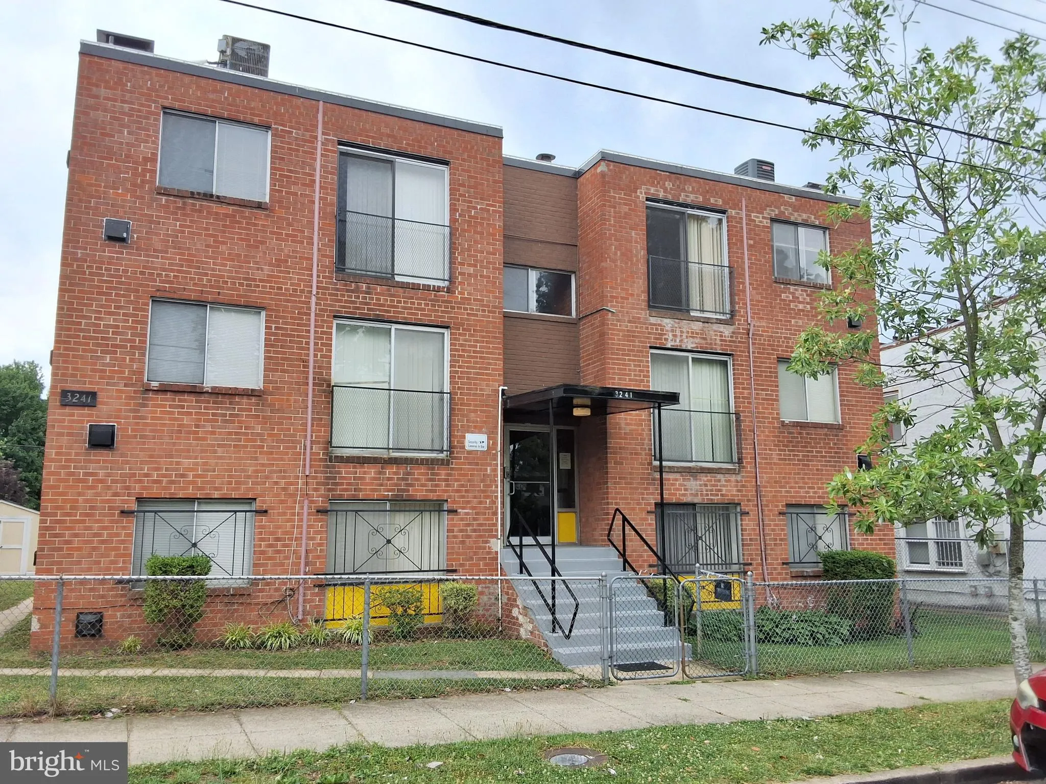 3241 ELY PLACE, Washington, DC 20019